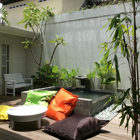 The Patio Yogya Apartment Yogyakarta Luaran gambar