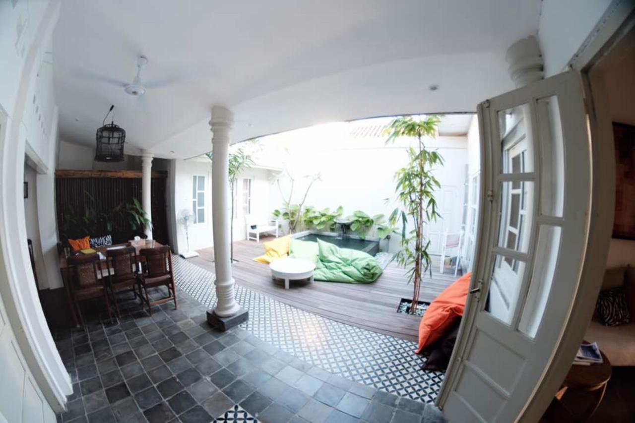 The Patio Yogya Apartment Yogyakarta Luaran gambar
